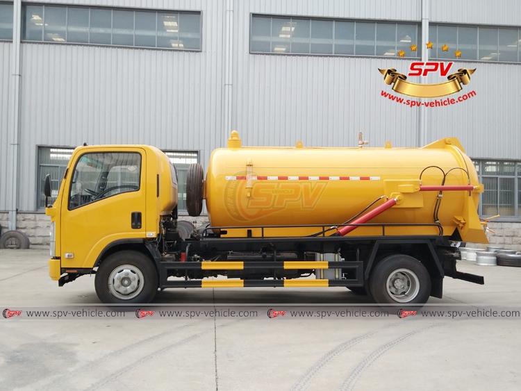 6,000 Litres Sewage Vacuum Truck ISUZU - LS